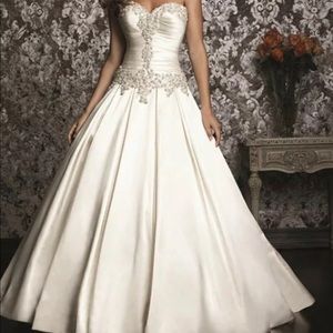 Brand new with tags 2021 Allure Bridal ballgown